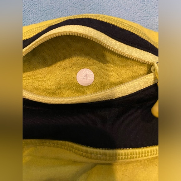 🩵Lululemon speed up shorts - Picture 4 of 4